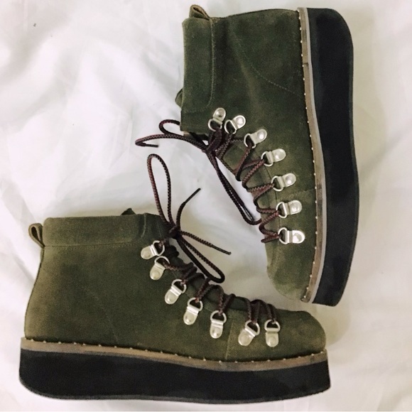 Durango Suede Platform Hiker Boots